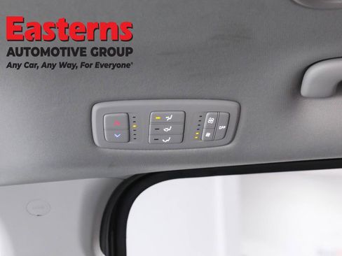 Used 2024 Kia Carnival LX image 23