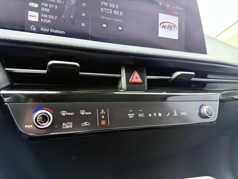 Used 2024 Kia EV6 Light image 19