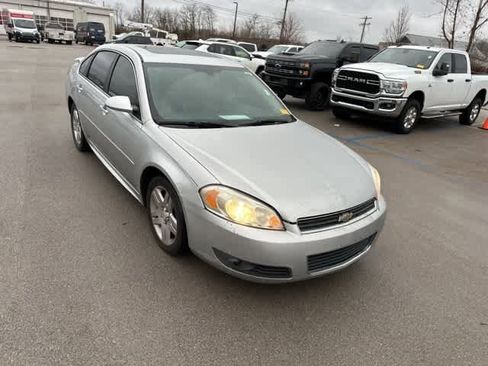 Used 2011 Chevrolet Impala LT w/ Luxury Edition Package image 21
