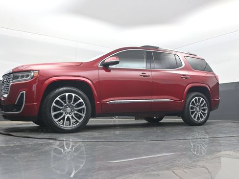 Used 2022 GMC Acadia Denali w/ Denali Ultimate Package AWD/4WD image 25
