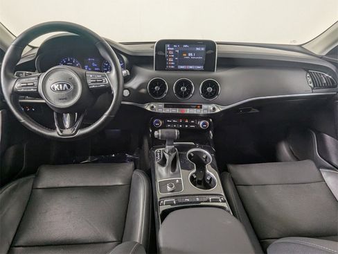 Used 2019 Kia Stinger Base image 15