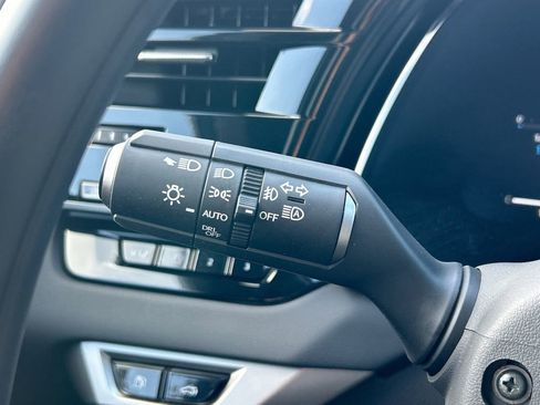 Used 2025 Lexus RX 350 Premium w/ Accessory Package (Z1) FWD image 28