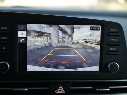 Certified 2025 Hyundai Elantra Sport image 35