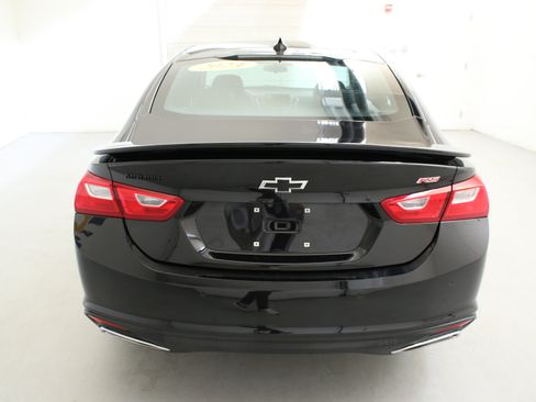 Used 2024 Chevrolet Malibu RS w/ LPO, Floor Liner Package FWD image 8
