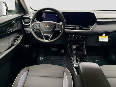 New 2026 Chevrolet TrailBlazer LT w/ Convenience Package AWD/4WD image 25