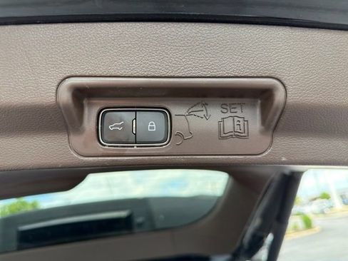 Used 2021 Ford Explorer King Ranch w/ Premium Technology Package AWD/4WD image 45