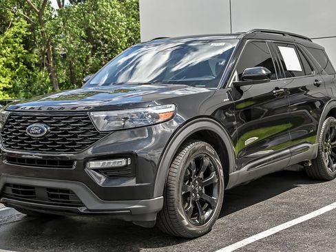 Certified 2024 Ford Explorer ST-Line w/ Class IV Trailer Tow Package AWD/4WD image 5