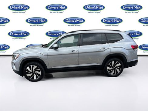 Used 2025 Volkswagen Atlas SE FWD image 4