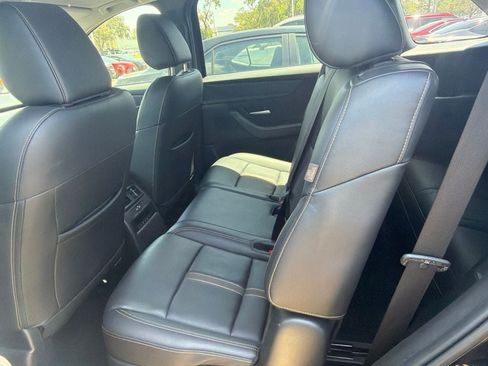 Used 2025 MAZDA CX-90 3.3 Turbo w/ Select Package AWD/4WD image 3