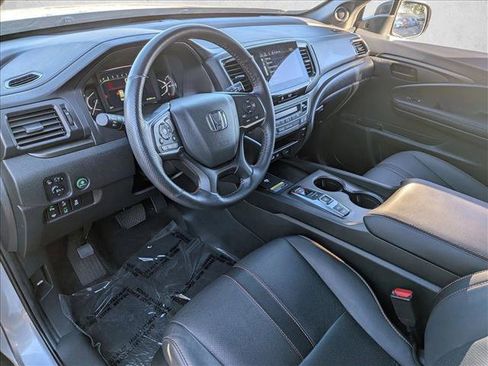 Used 2024 Honda Passport TrailSport image 9