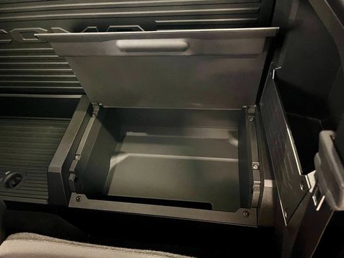 Used 2024 Toyota Tacoma SR image 16