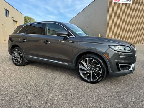 Used 2019 Lincoln Nautilus Reserve image 13