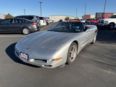 Used 2004 Chevrolet Corvette Convertible w/ Preferred Equipment Group RWD image 78