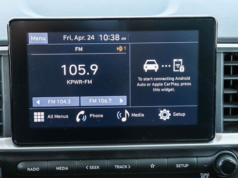 Used 2023 Hyundai Venue SEL FWD image 15