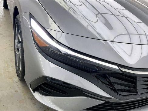 New 2026 Hyundai Elantra Limited image 36