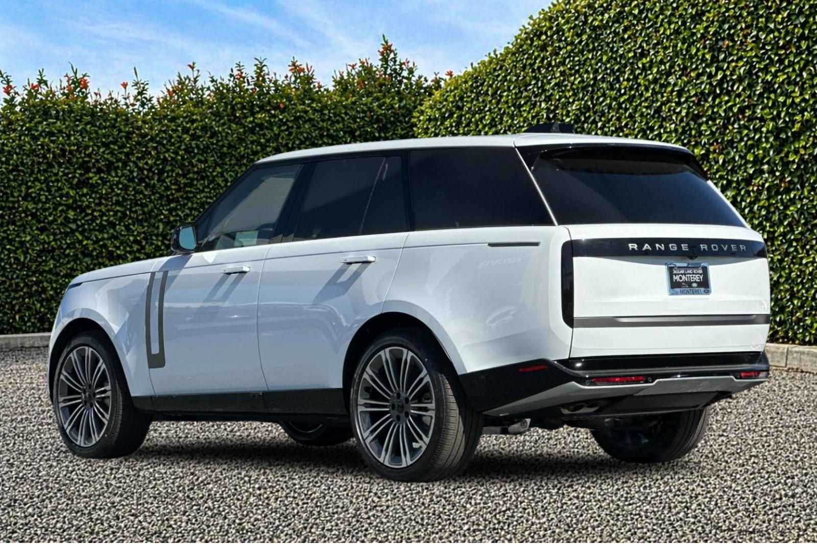 New 2026 Land Rover Range Rover SE AWD/4WD image 4