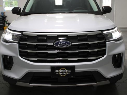 New 2026 Ford Explorer Active RWD image 52