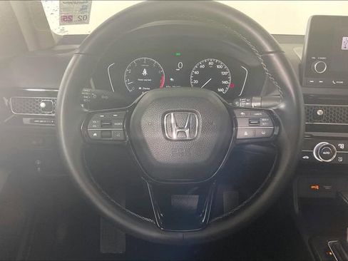 Used 2022 Honda Civic EX image 5
