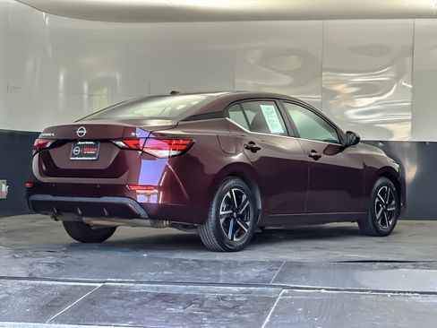 Used 2024 Nissan Sentra SV FWD image 3