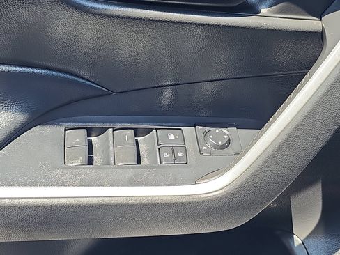 Used 2023 Toyota RAV4 LE AWD/4WD image 28