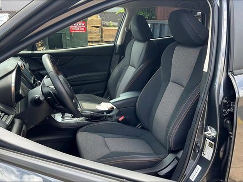 Used 2023 Subaru Crosstrek 2.0i Premium image 24