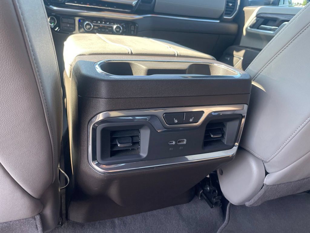 Used 2025 GMC Sierra 2500 SLT w/ SLT Premium Package AWD/4WD image 27