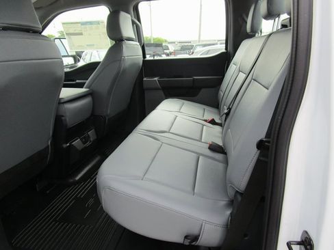 New 2025 Ford F250 XL w/ FX4 Off-Road Package image 15