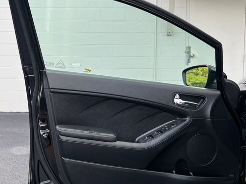 Used 2015 Kia Forte LX w/ Popular Package FWD image 16