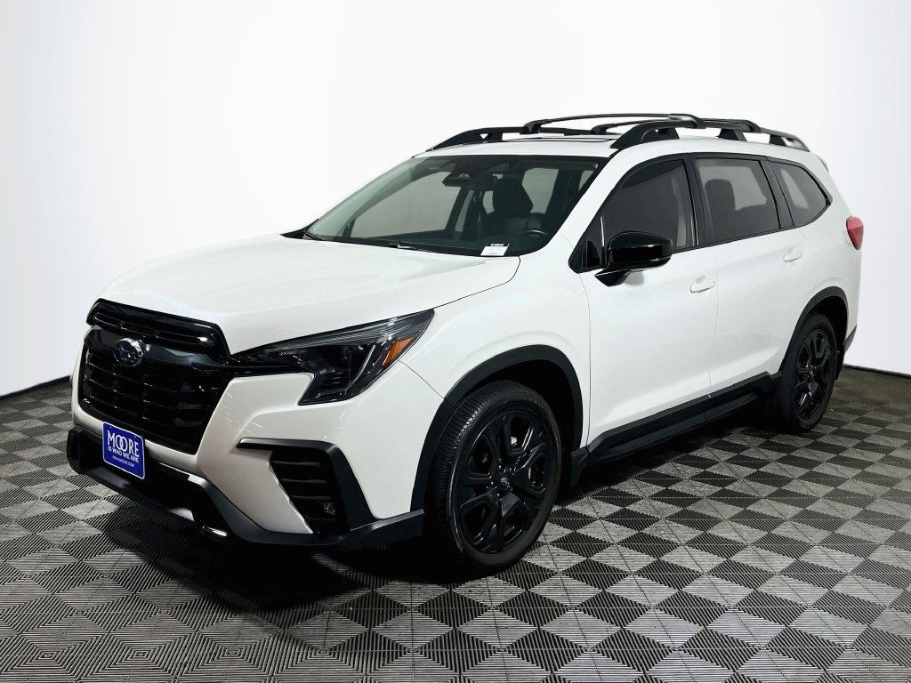 Used 2024 Subaru Ascent Onyx Edition AWD/4WD image 3