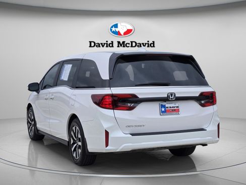 Certified 2025 Honda Odyssey EX-L image 4