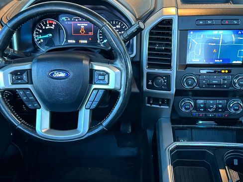 Used 2021 Ford F250 Lariat image 14
