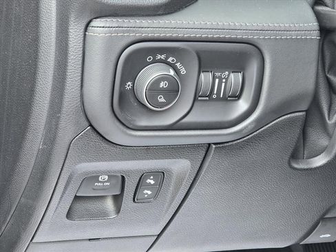 Used 2020 RAM 1500 Limited image 9