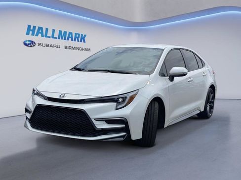 Used 2025 Toyota Corolla SE FWD image 10
