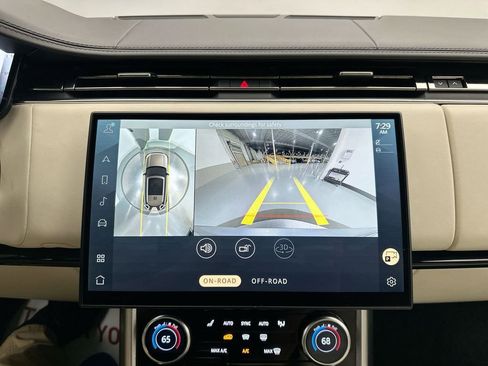 Certified 2023 Land Rover Range Rover SE AWD/4WD image 28