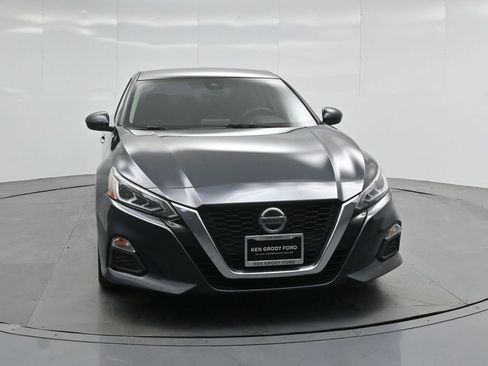 Used 2022 Nissan Altima 2.5 SV image 53
