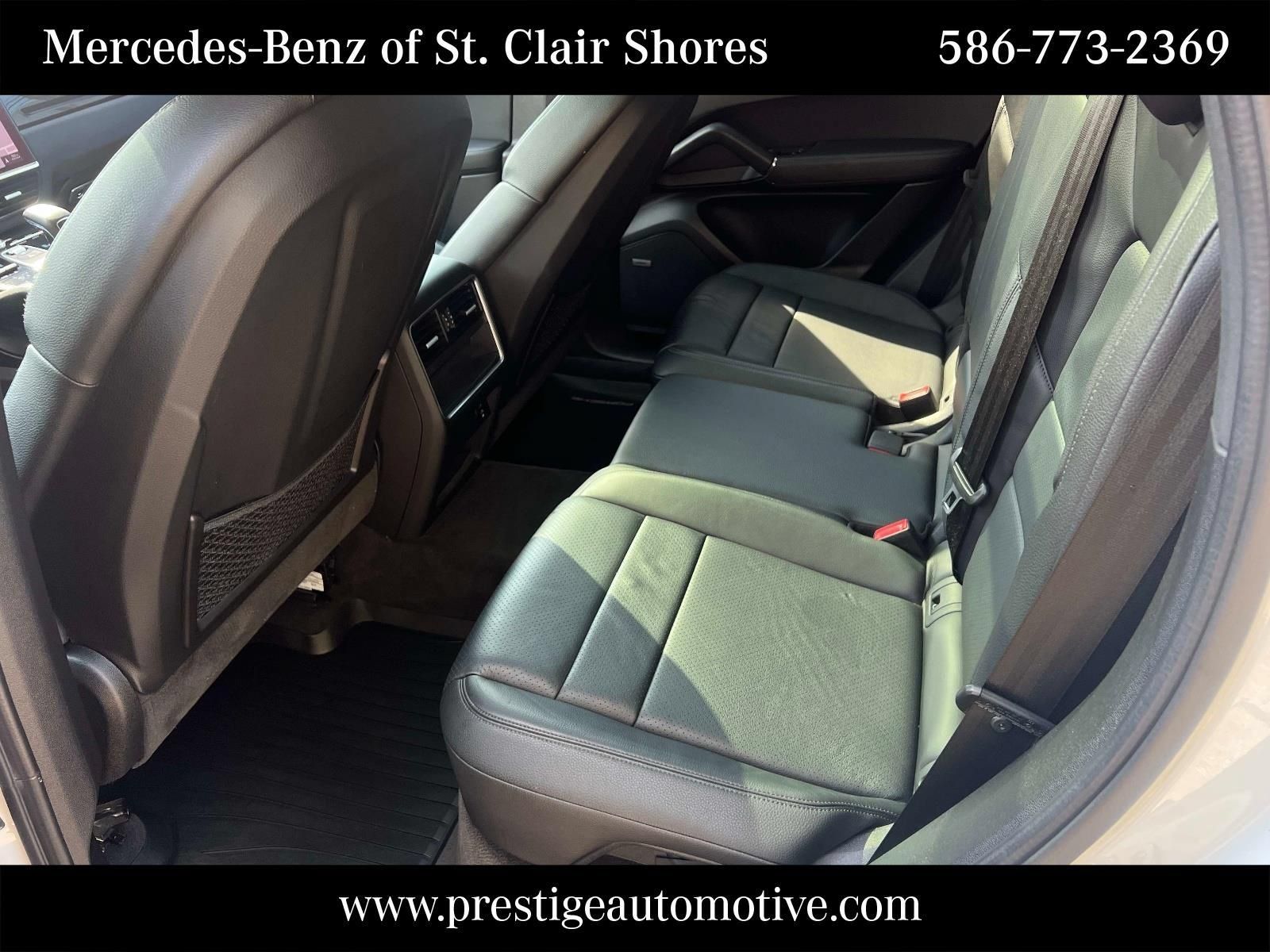 Used 2021 Porsche Cayenne AWD/4WD image 15