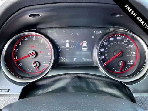 Used 2021 Toyota Camry XSE FWD image 14