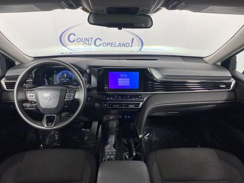 Used 2025 Toyota Camry LE FWD image 12