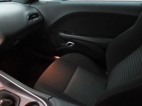 Used 2021 Dodge Challenger R/T Scat Pack RWD image 18