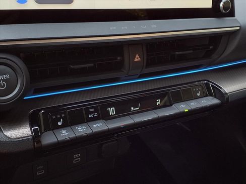 Certified 2024 Toyota Prius XLE image 10