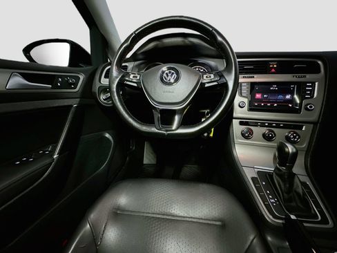 Used 2015 Volkswagen Golf S FWD image 24