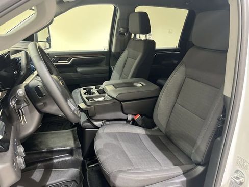 Certified 2025 Chevrolet Silverado 3500 LT w/ Safety Package image 18