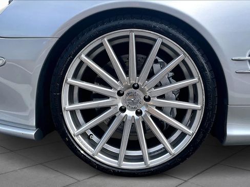 Used 2004 Mercedes-Benz SL 600 image 10