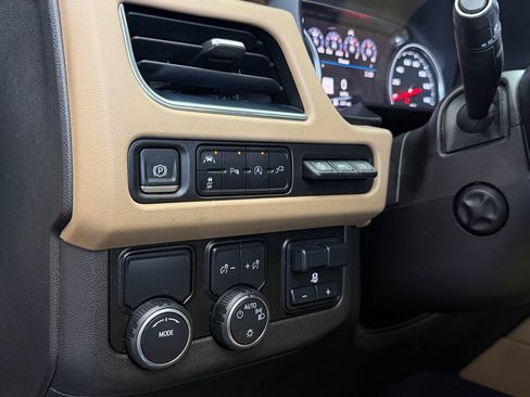 Used 2021 Chevrolet Tahoe Premier RWD image 21