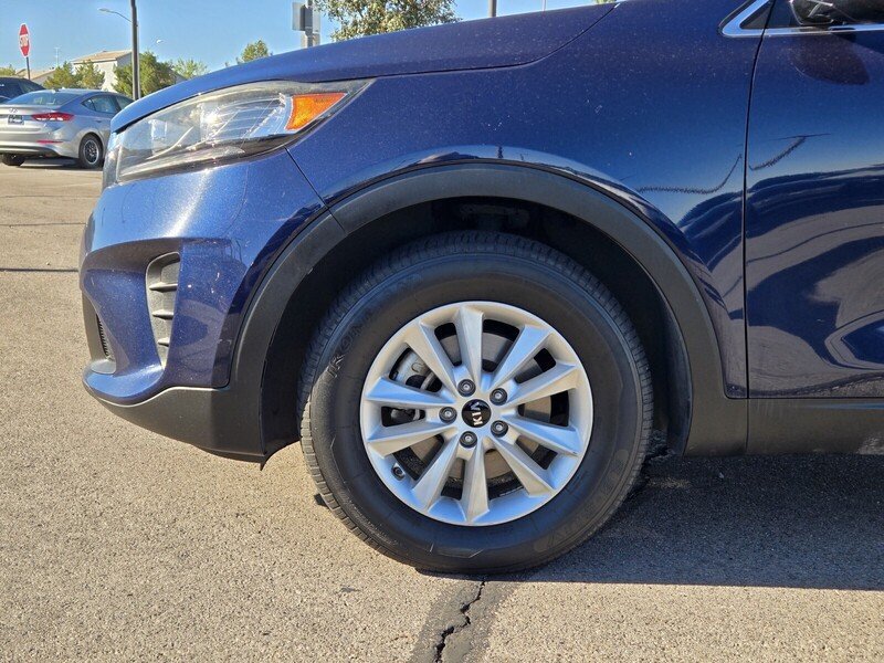Used 2019 Kia Sorento FWD image 10