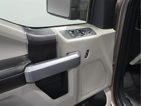 Used 2018 Ford F150 XLT w/ Equipment Group 301A Mid AWD/4WD image 9