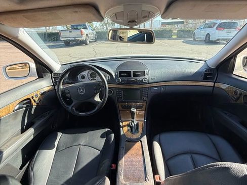 Used 2008 Mercedes-Benz E 350 Sedan image 40