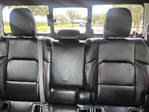 Used 2020 Jeep Gladiator Rubicon AWD/4WD image 10