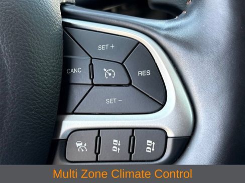 Used 2021 Jeep Compass Limited w/ Sun and Sound Group AWD/4WD image 11