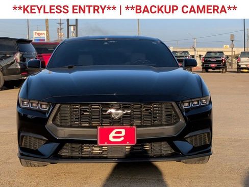 Used 2024 Ford Mustang Coupe image 2